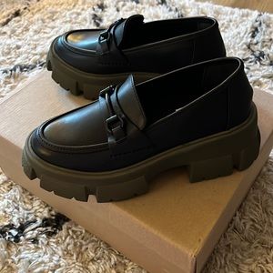 STEVE MADDEN CHUNKY LOAFERS